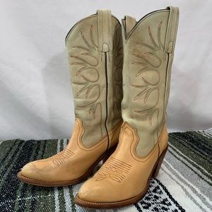 Vintage Frye boho cowboy boots
